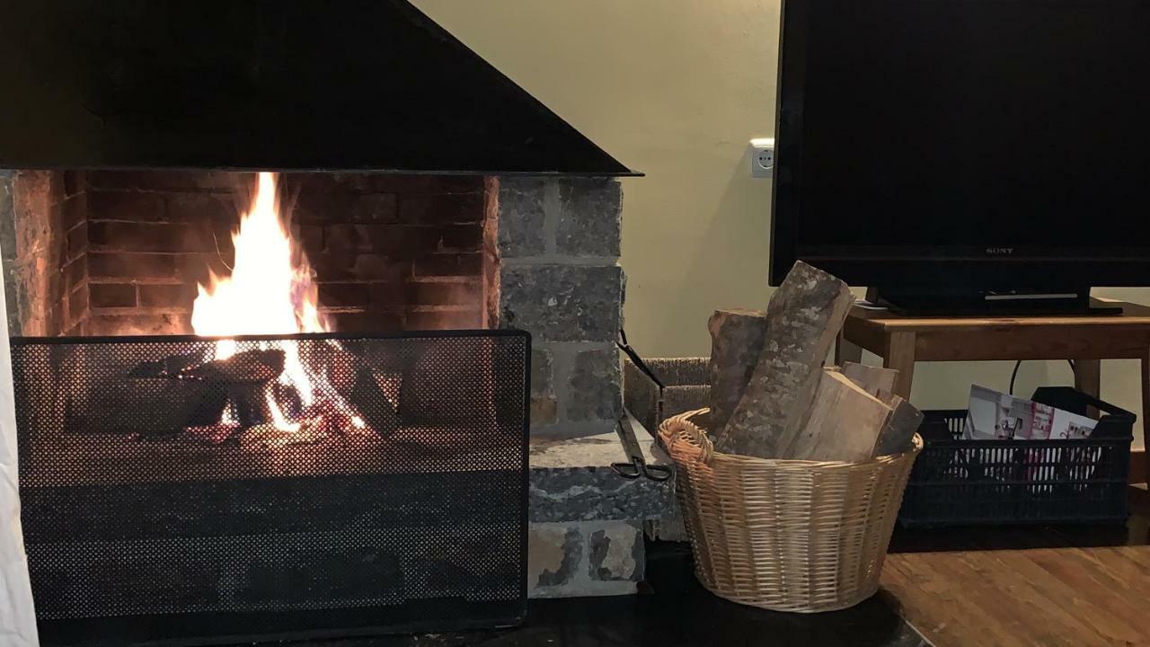 Can Marc de Pi, Bellver de Cerdanya Pi Buitenkant foto