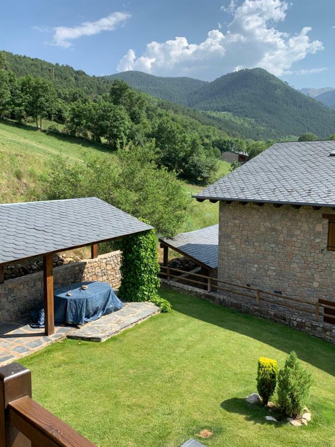 Can Marc de Pi, Bellver de Cerdanya Pi Buitenkant foto